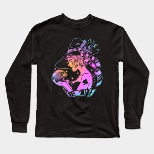 Beautiful witch holding a skull Long Sleeve T-Shirt
